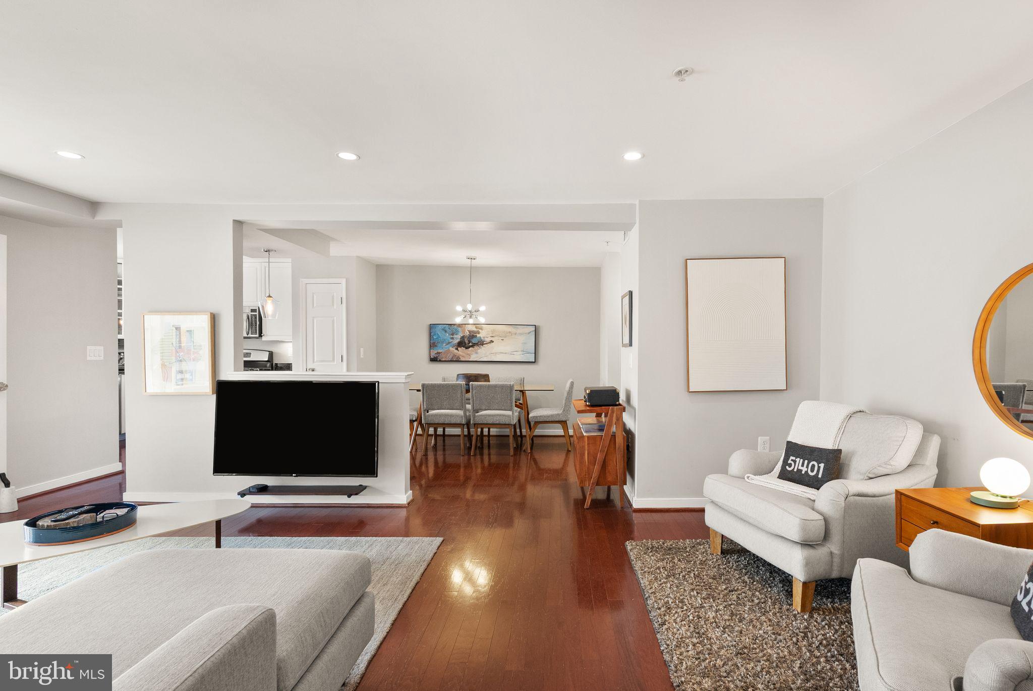 WEST VILLAGE OF SHIRLINGTON - Residential