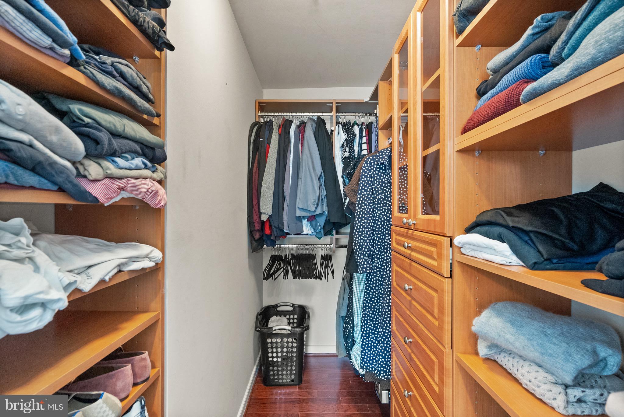 WEST VILLAGE OF SHIRLINGTON - Residential