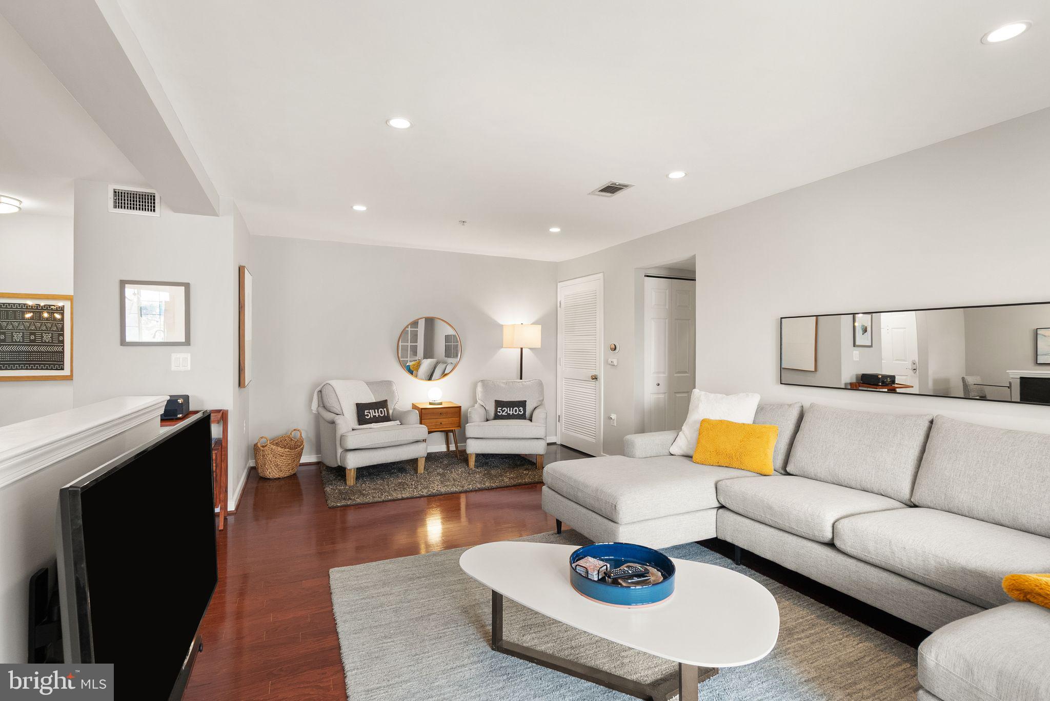 WEST VILLAGE OF SHIRLINGTON - Residential