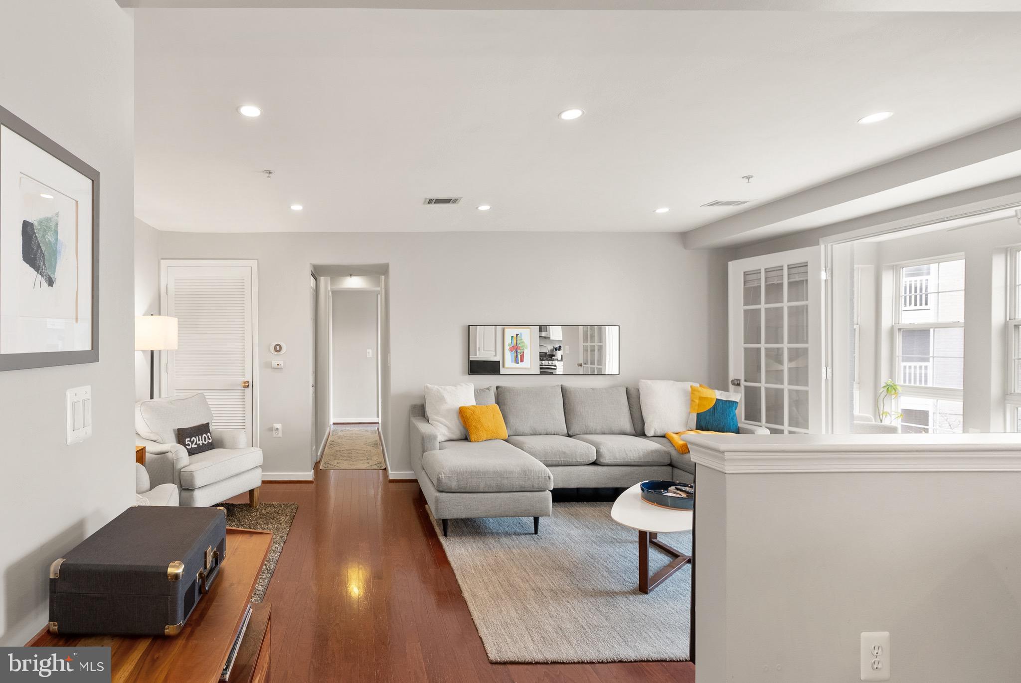 WEST VILLAGE OF SHIRLINGTON - Residential