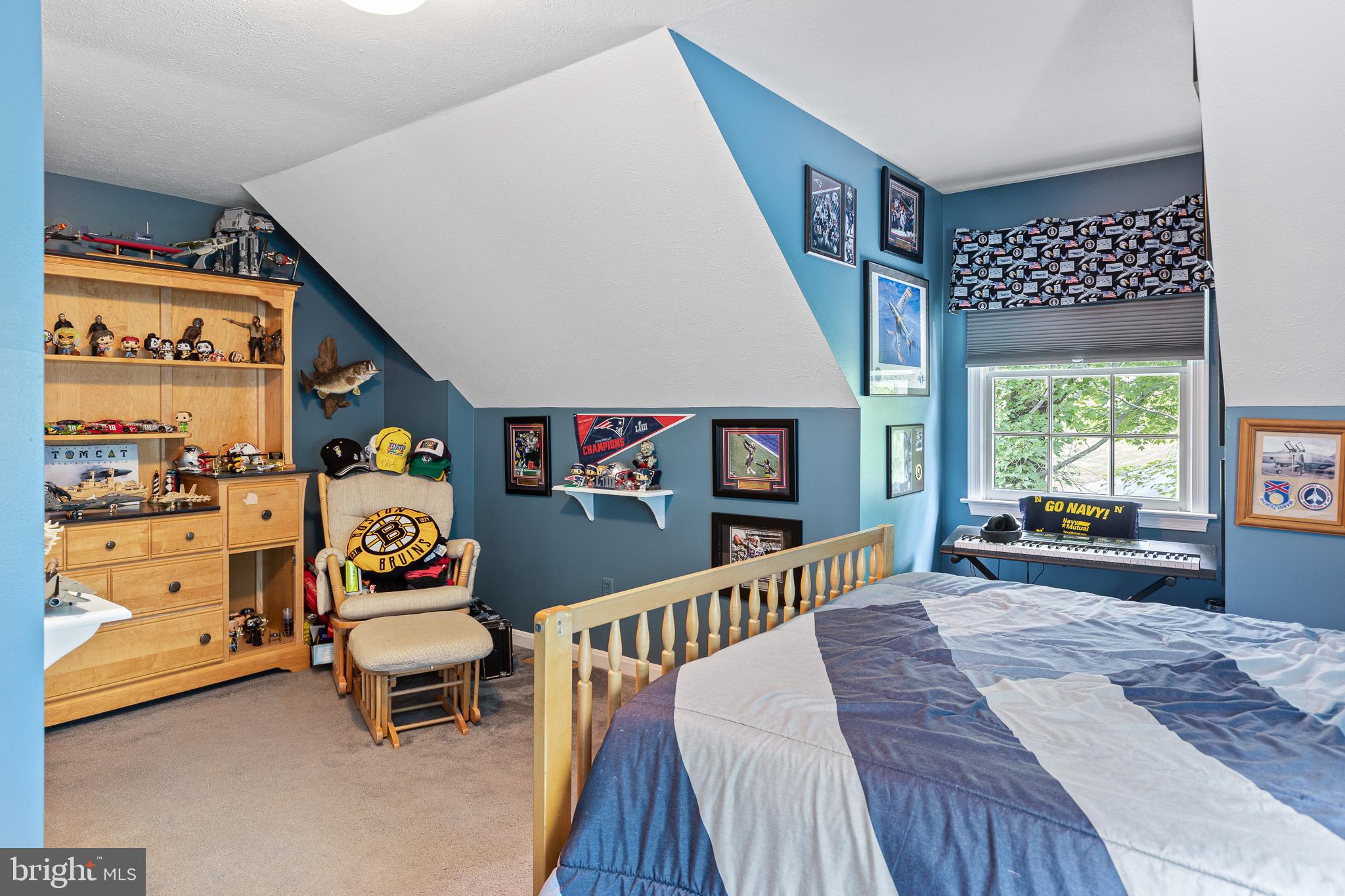 DEMOND VILLAGE - Residential