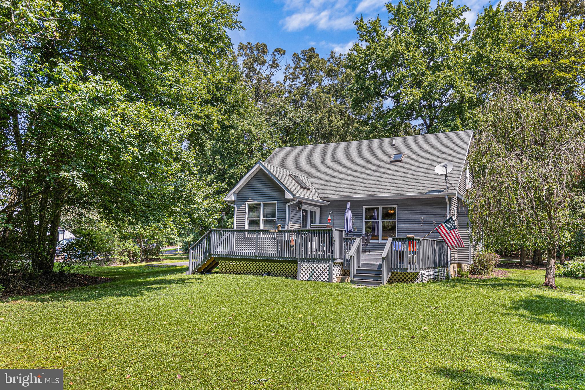 DEMOND VILLAGE - Residential