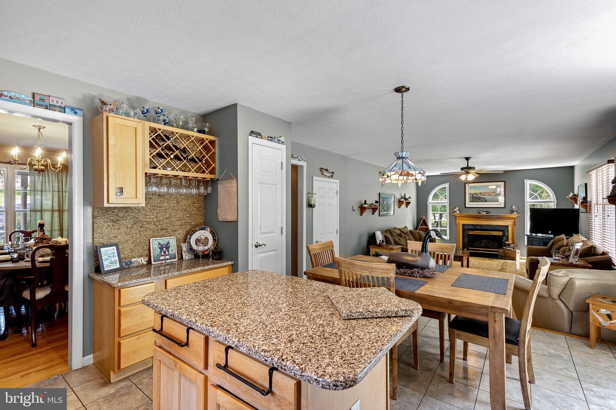 DEMOND VILLAGE - Residential