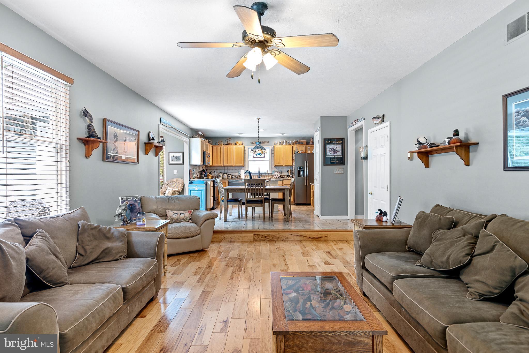 DEMOND VILLAGE - Residential