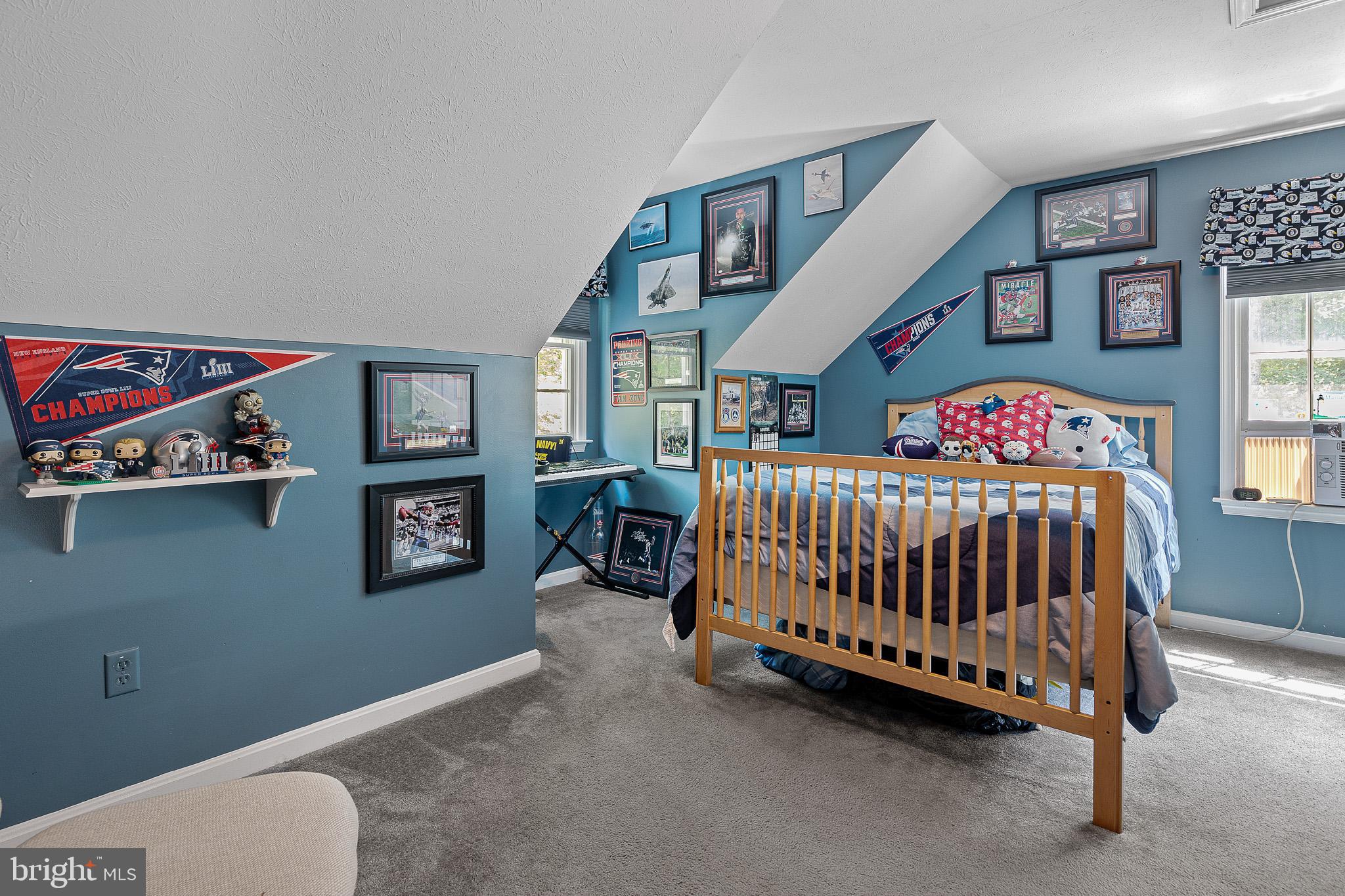 DEMOND VILLAGE - Residential