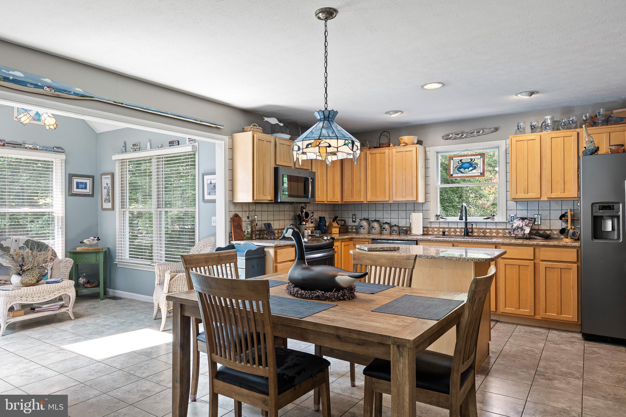 DEMOND VILLAGE - Residential