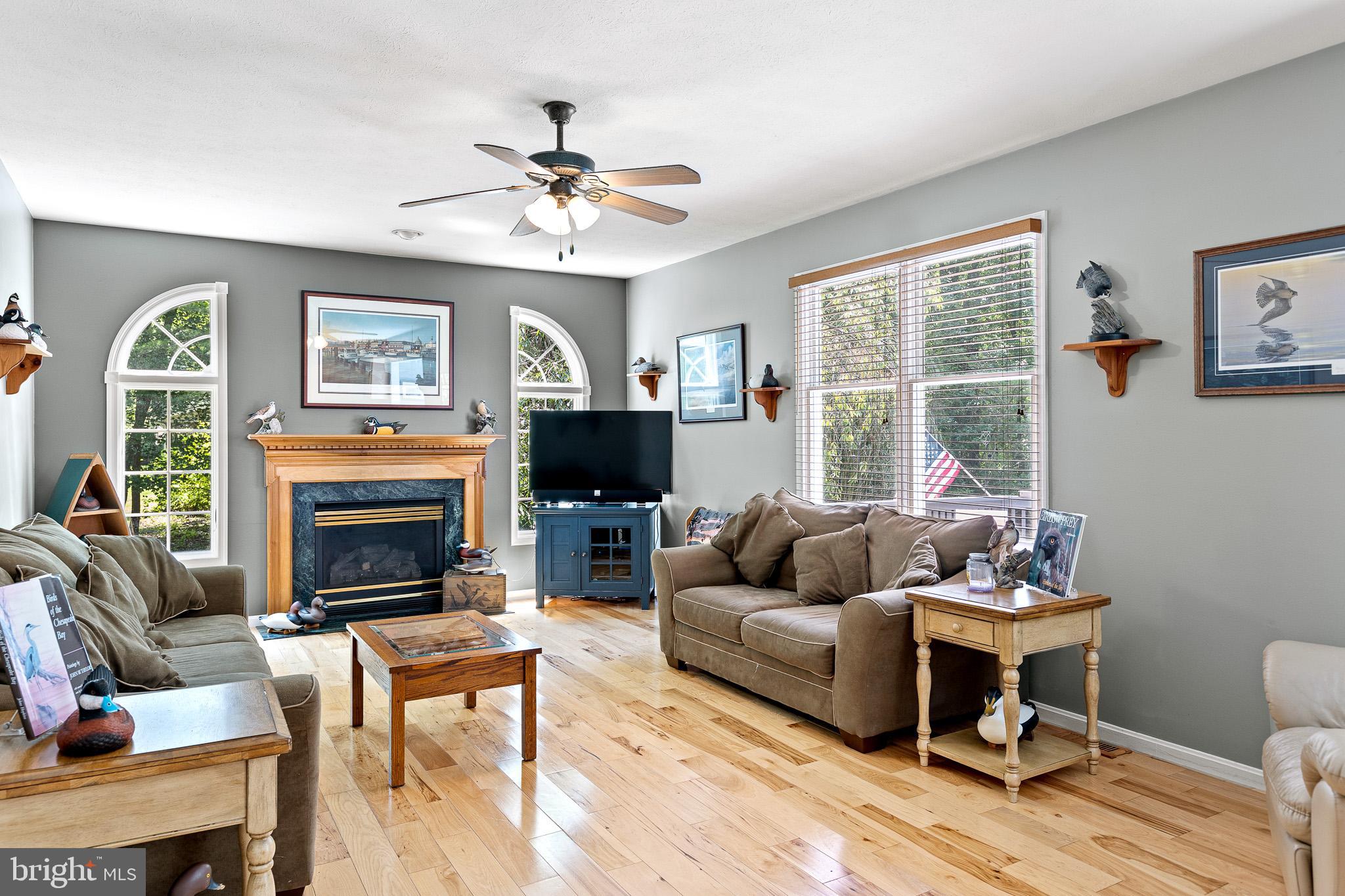 DEMOND VILLAGE - Residential