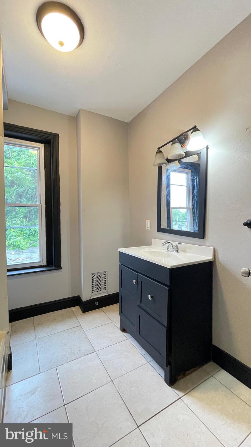 GERMANTOWN - Residential