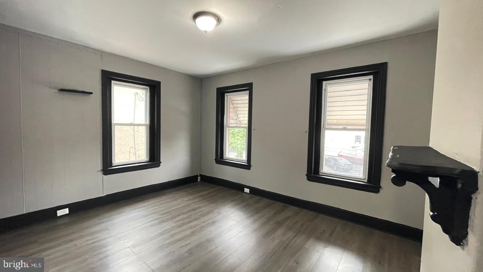 GERMANTOWN - Residential