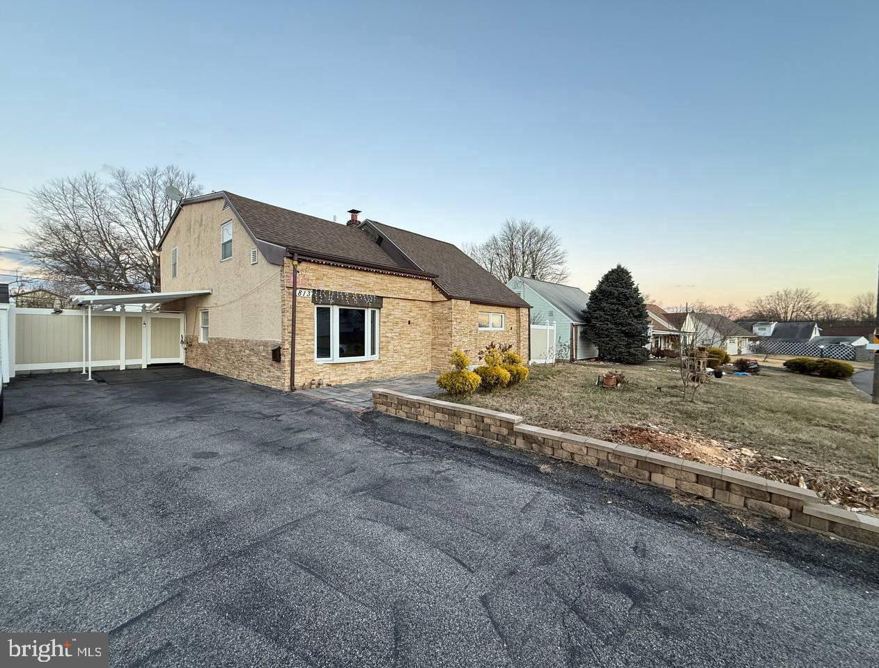 SOMERTON - Residential