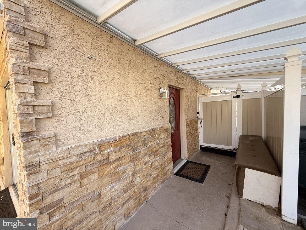 SOMERTON - Residential