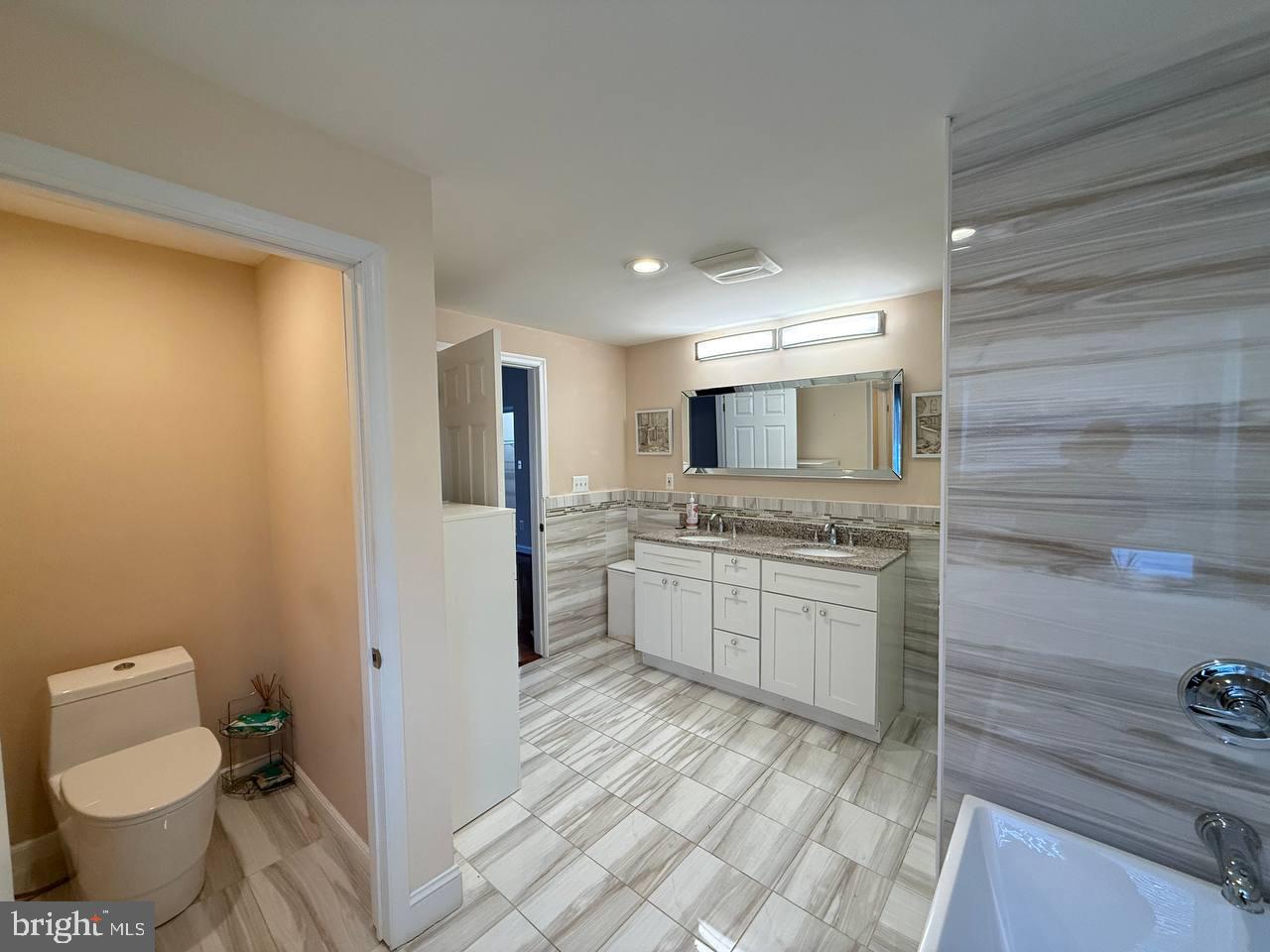 SOMERTON - Residential