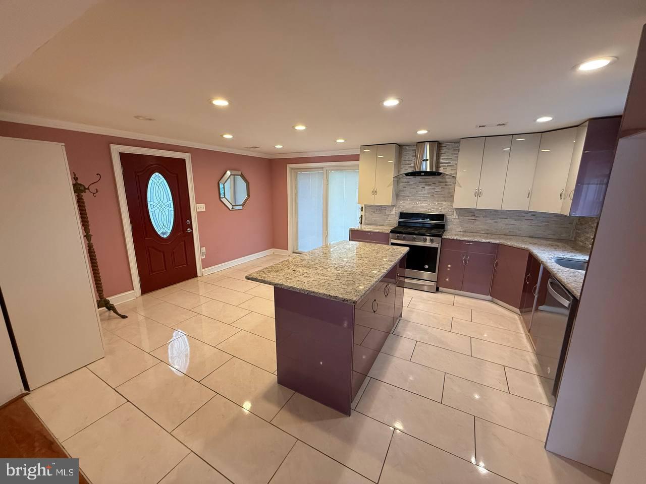 SOMERTON - Residential