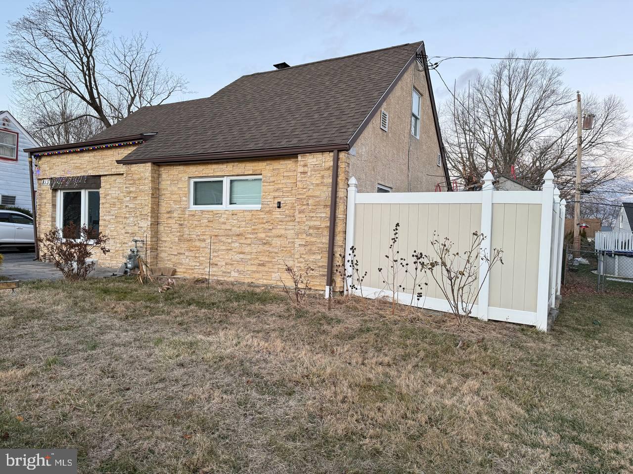 SOMERTON - Residential