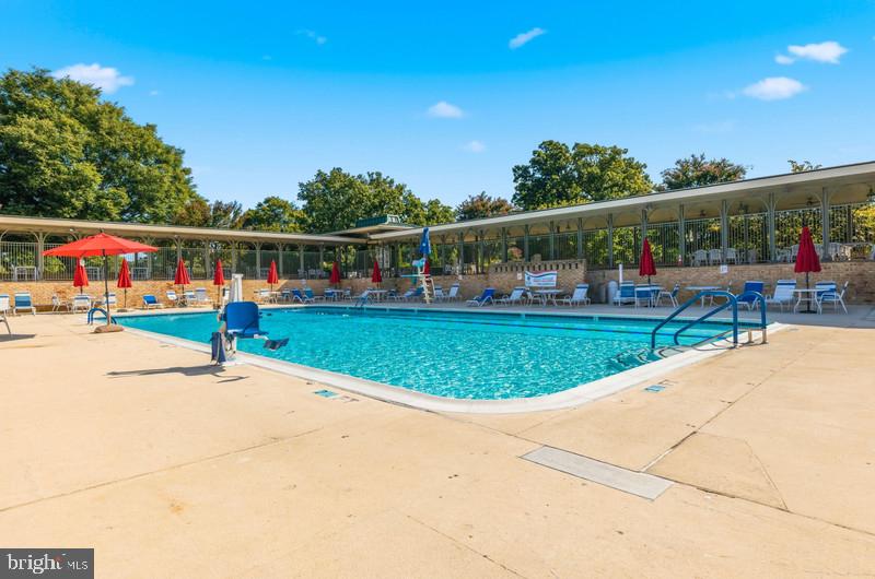 3254 GLENEAGLES DRIVE 104-D