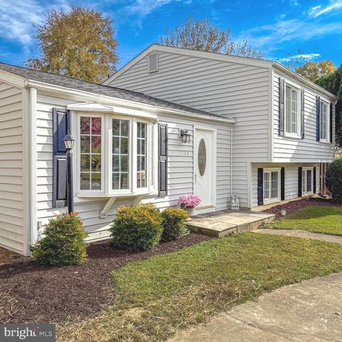 5703 OAK STAKE COURT BURKE VA 22015