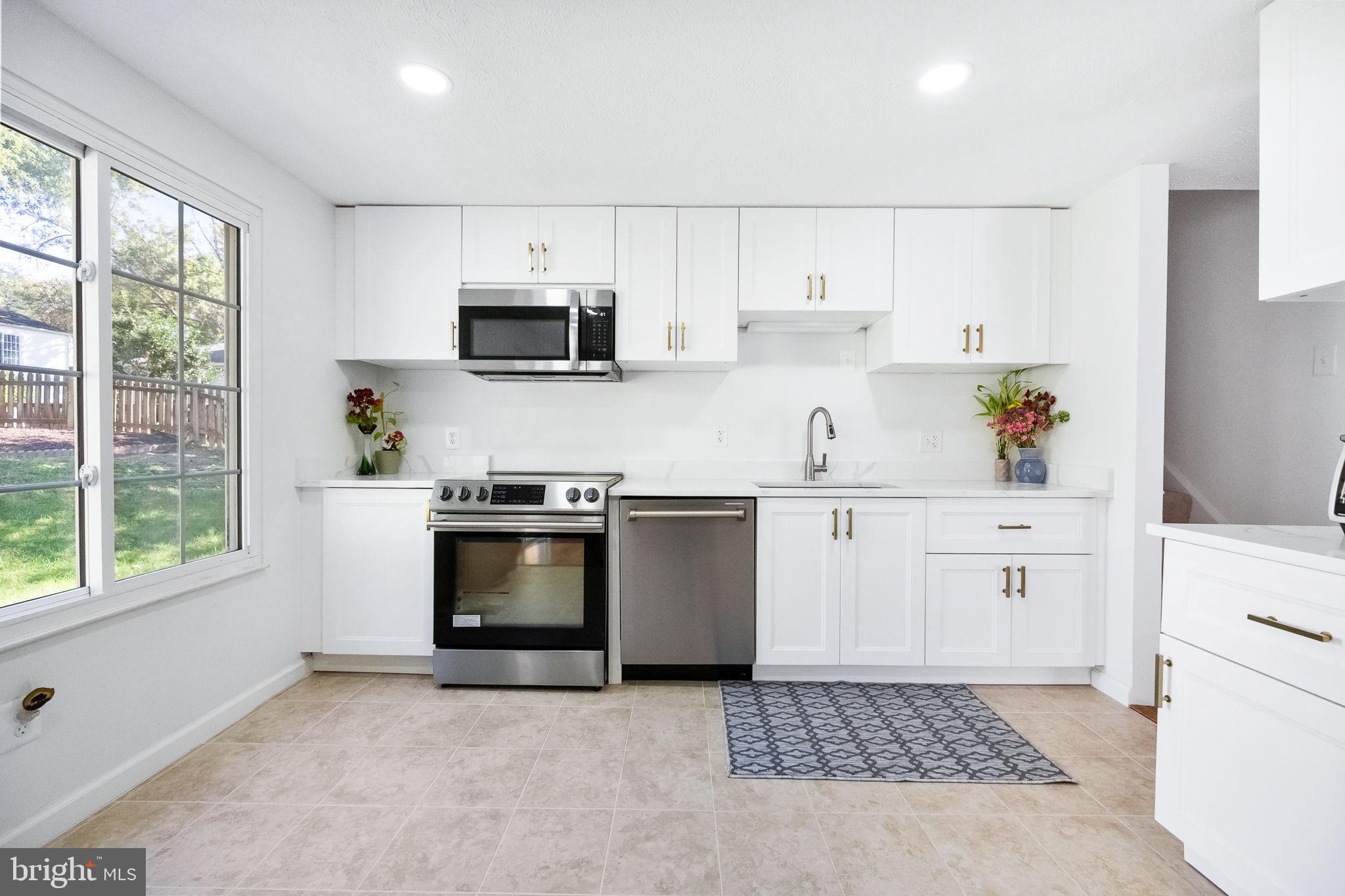 BURKE CENTRE - Residential