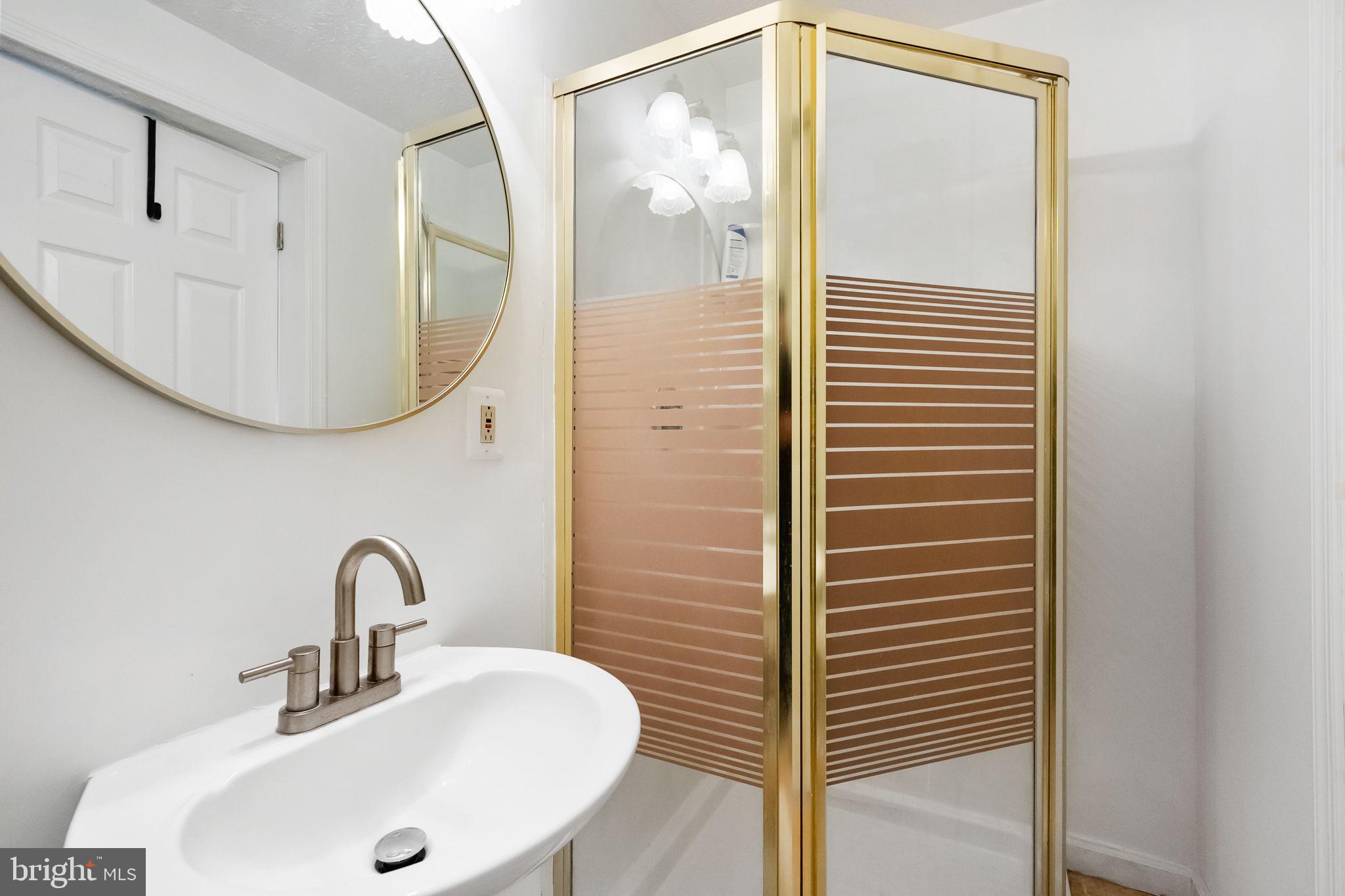 BURKE CENTRE - Residential