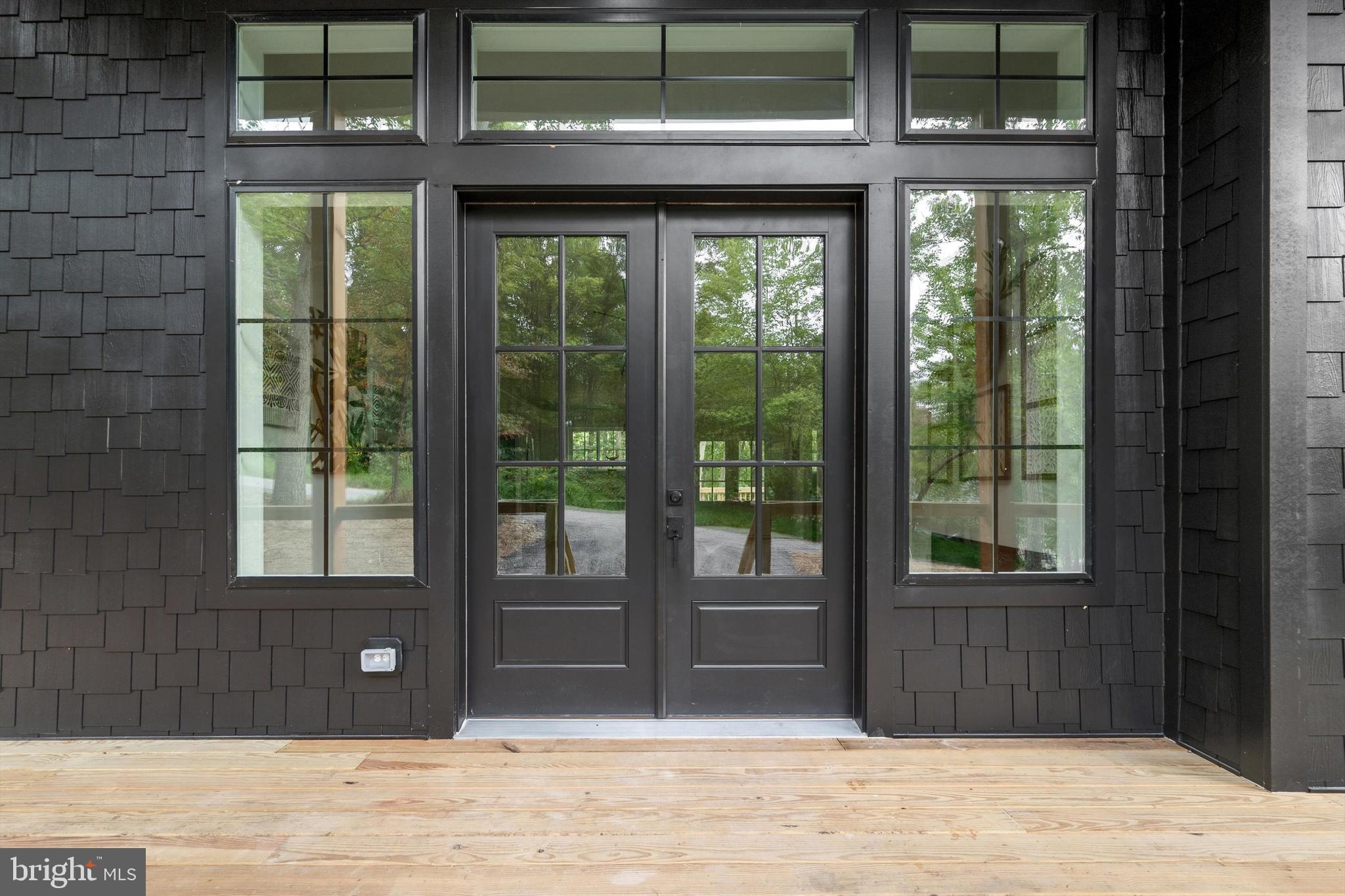 RIVERSIDE - Residential