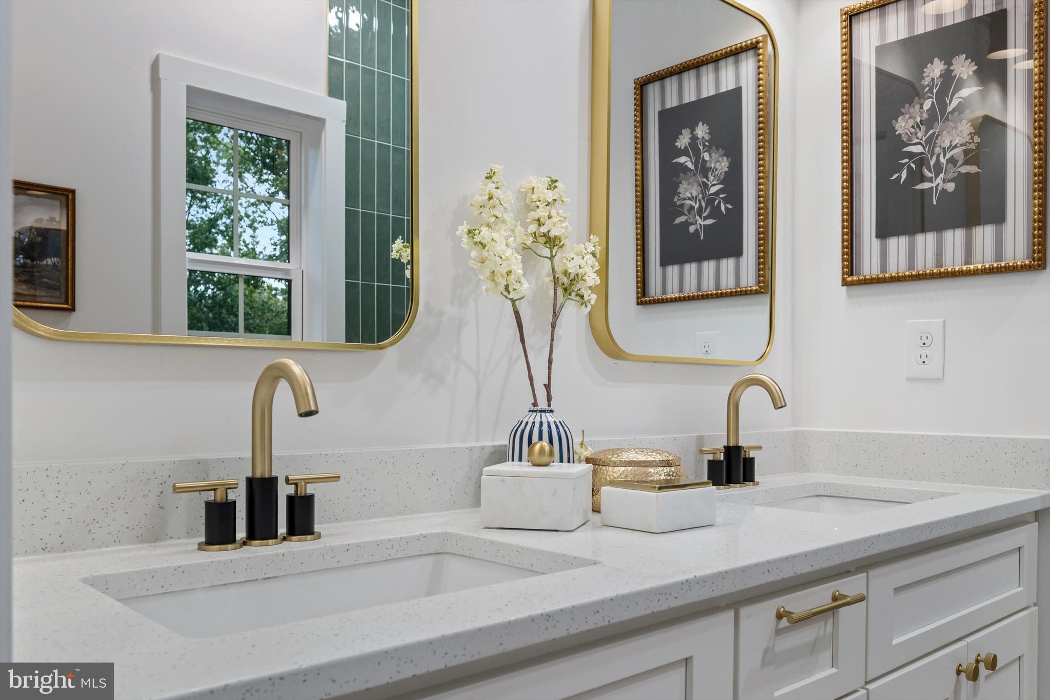 RIVERSIDE - Residential