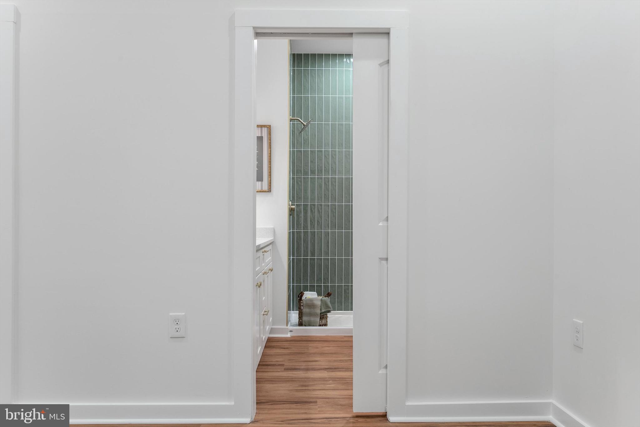 RIVERSIDE - Residential