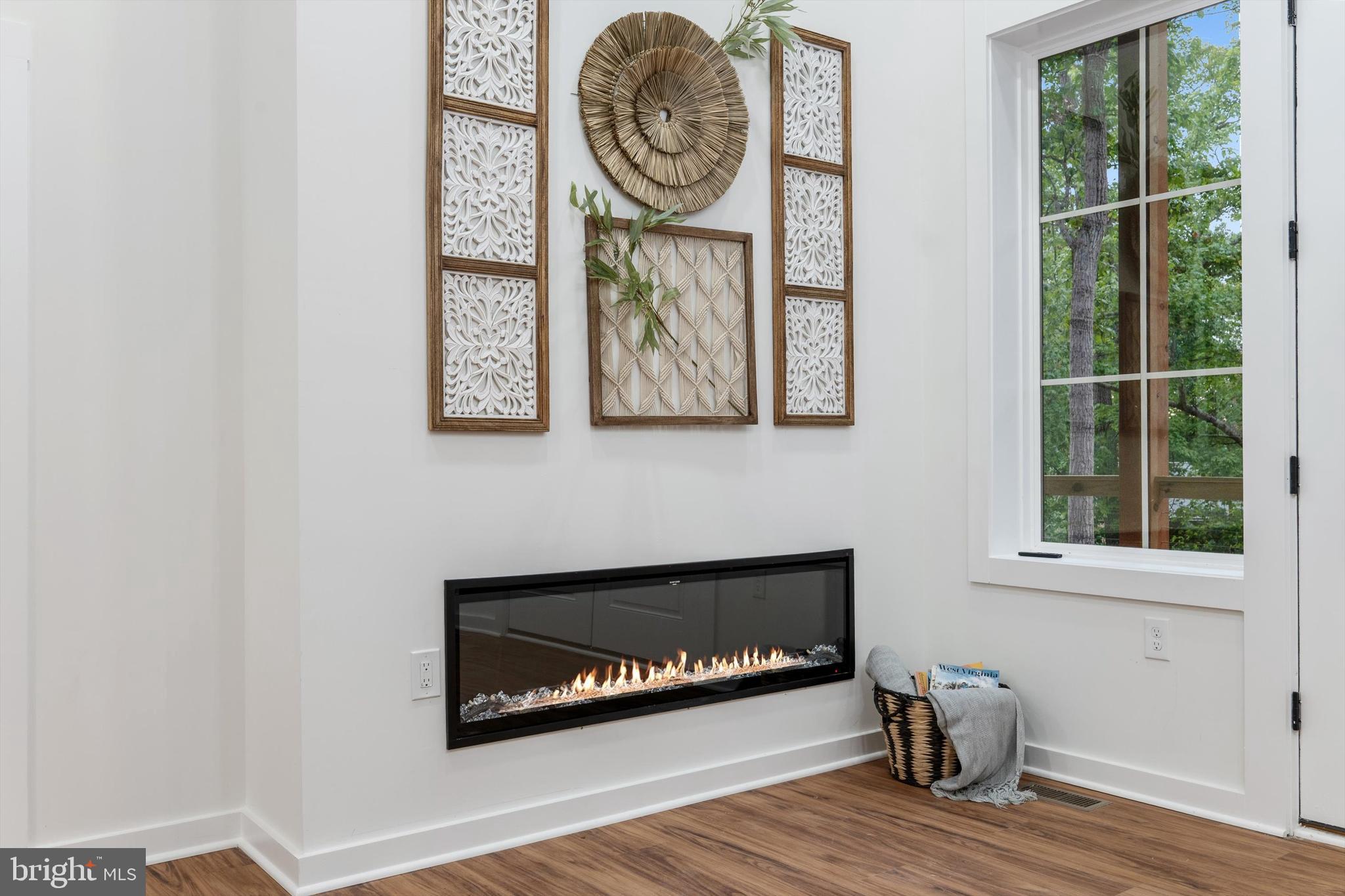 RIVERSIDE - Residential