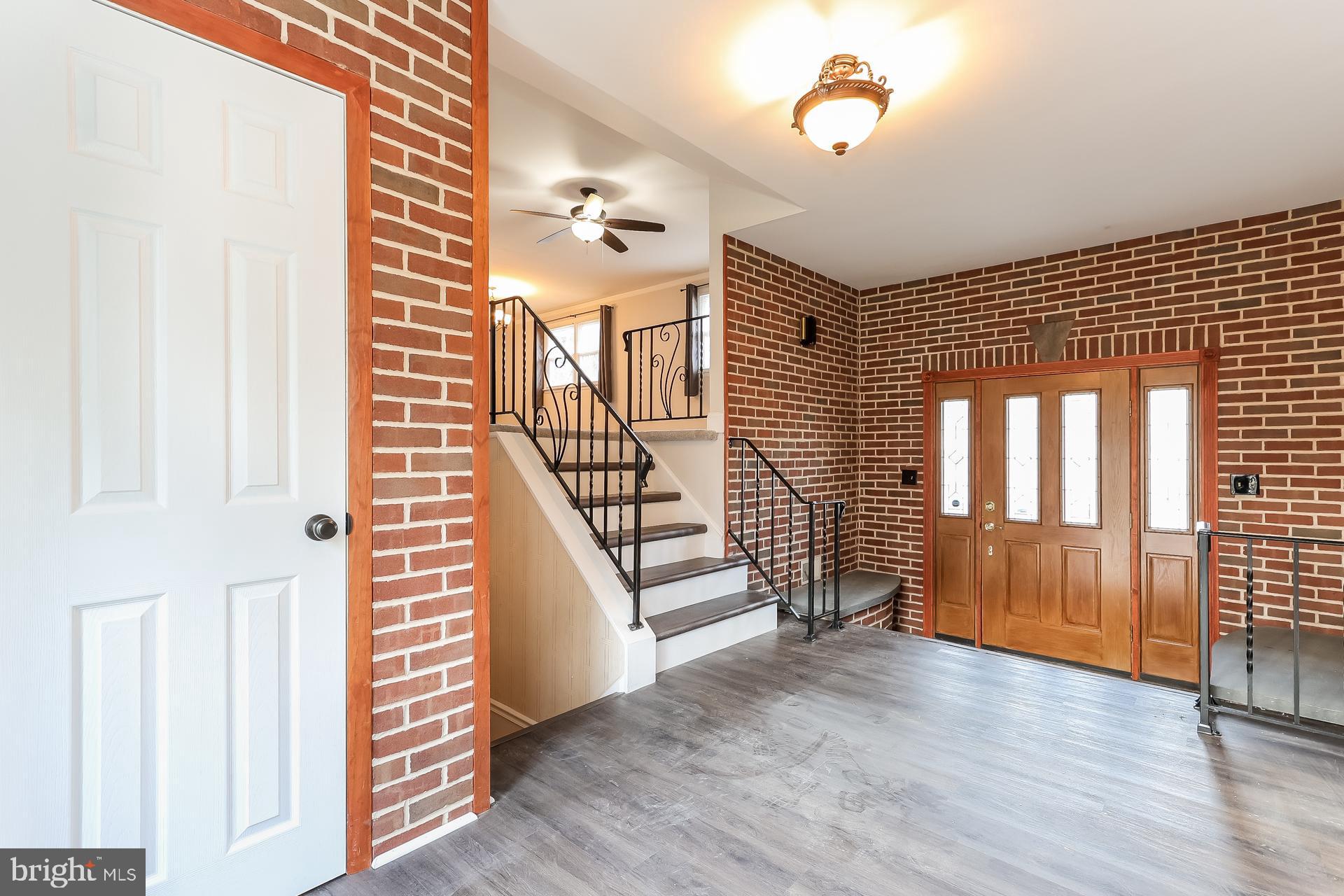 117 SCHOOLHOUSE TERRACE