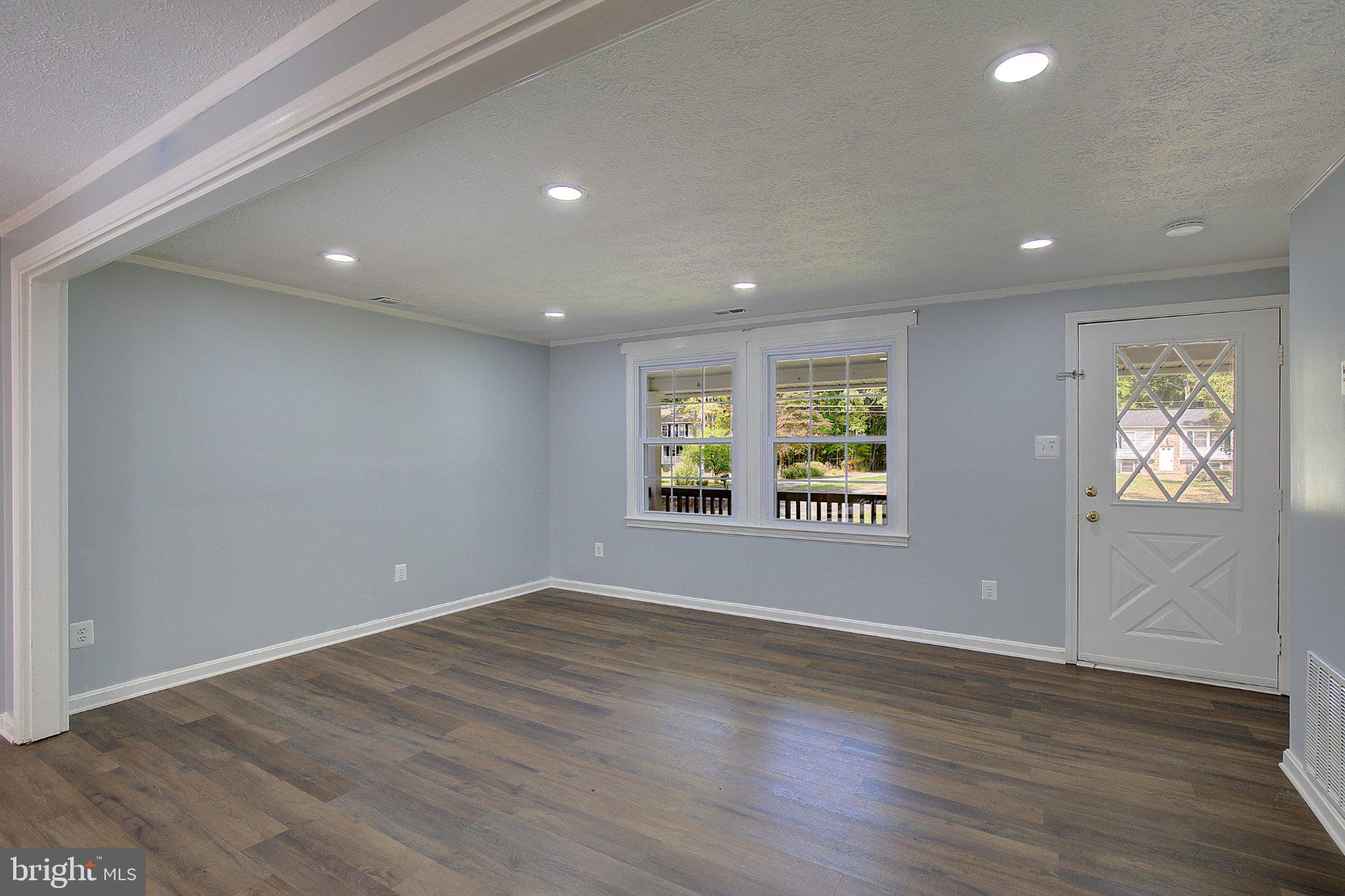 1437 CEDARHURST ROAD