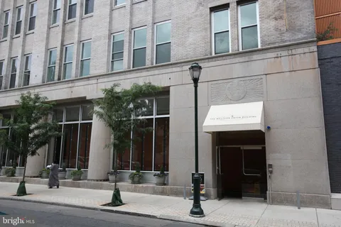 1111 Locust Street Unit 4D, Philadelphia, PA MLS: PAPH2472432