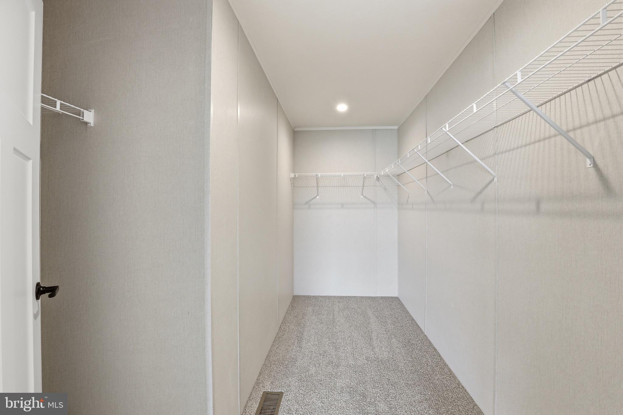 PINE RIDGE - Residential