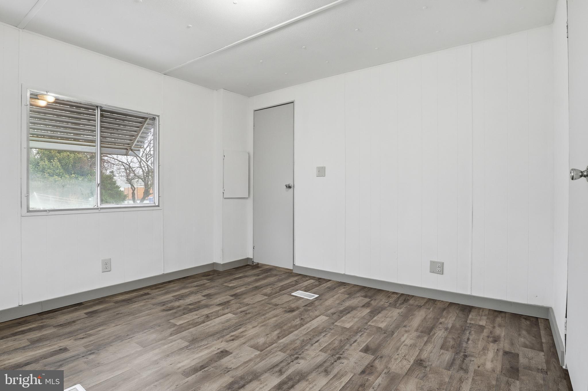 LINCOLN ESTATES - Residential