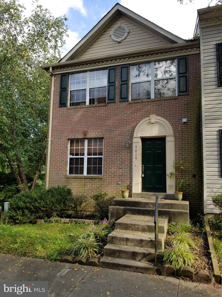 3 bedroom 2.5 bath End Unit Townhome in Lake Largo. Beautiful hardwood floors in the living room and dining room. Kitchen features plenty of cabinet space, counter space and stainless steel appliances. Escape to the primary suite with en-suite.  Enjoy the views of the Lake from your back yard as well as easy access to the walk trails, picnic areas and tennis courts.  Only a 15 min walk to Largo Town Center Metro and easy access to Shopping, Dining and Entertainment! You do not want to miss out!