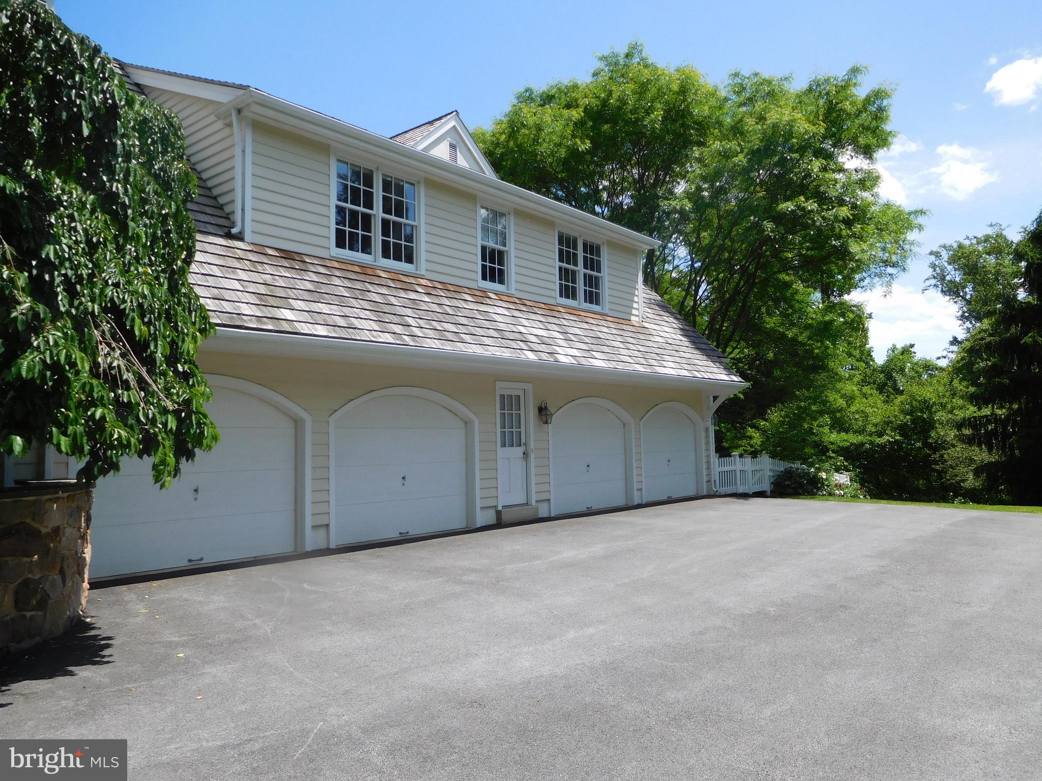 BROOKE FARM - Residential