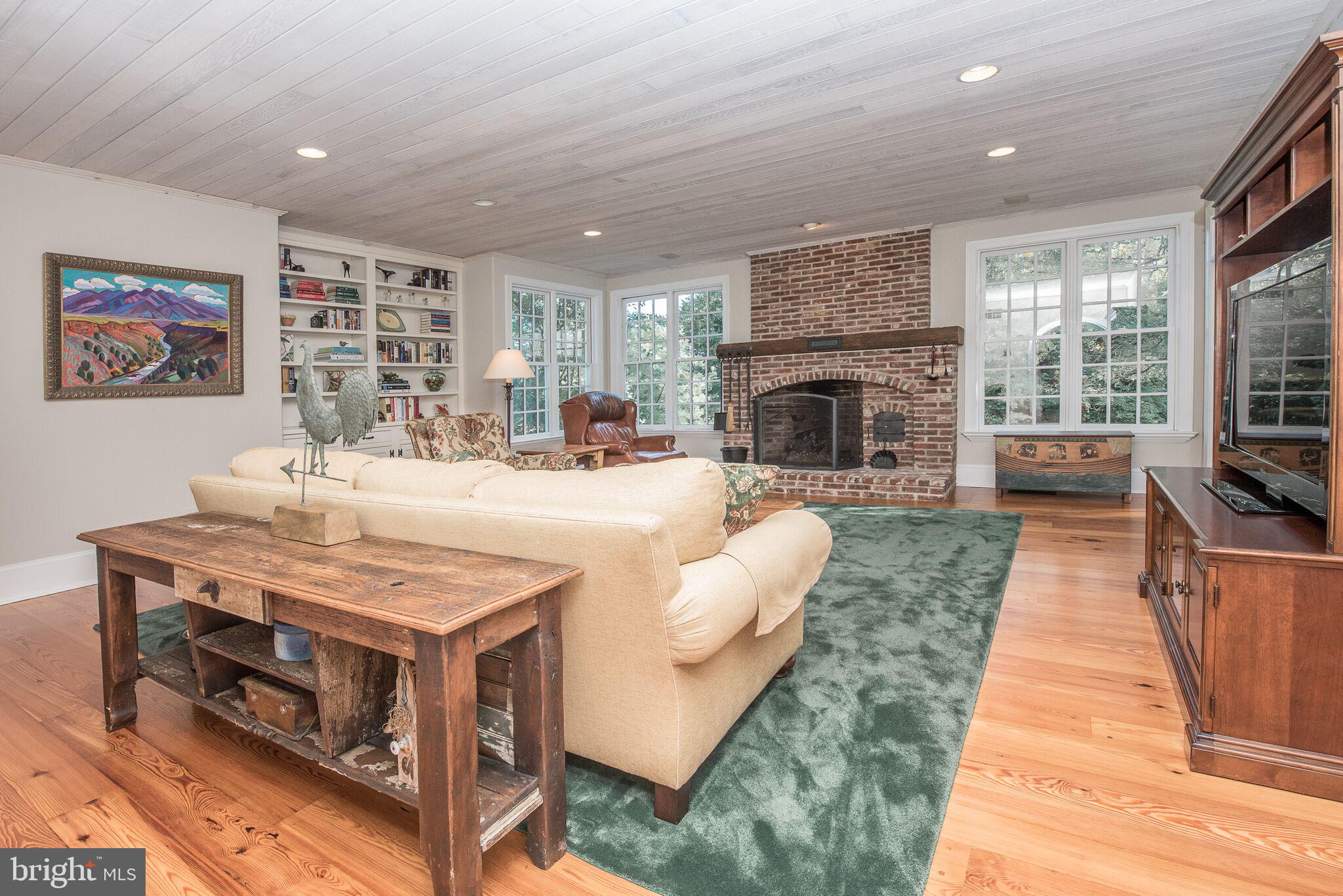 BROOKE FARM - Residential