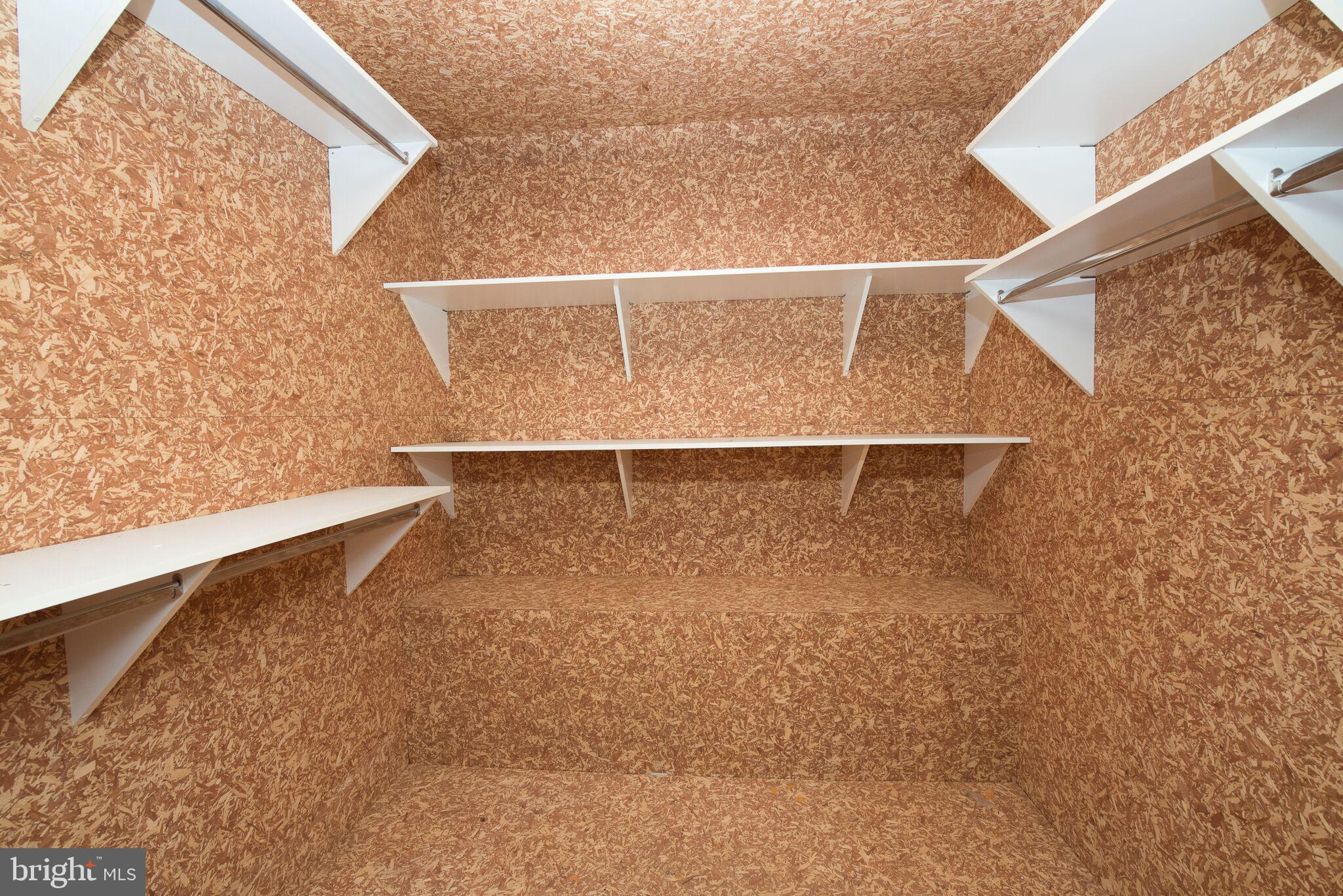 BROOKE FARM - Residential