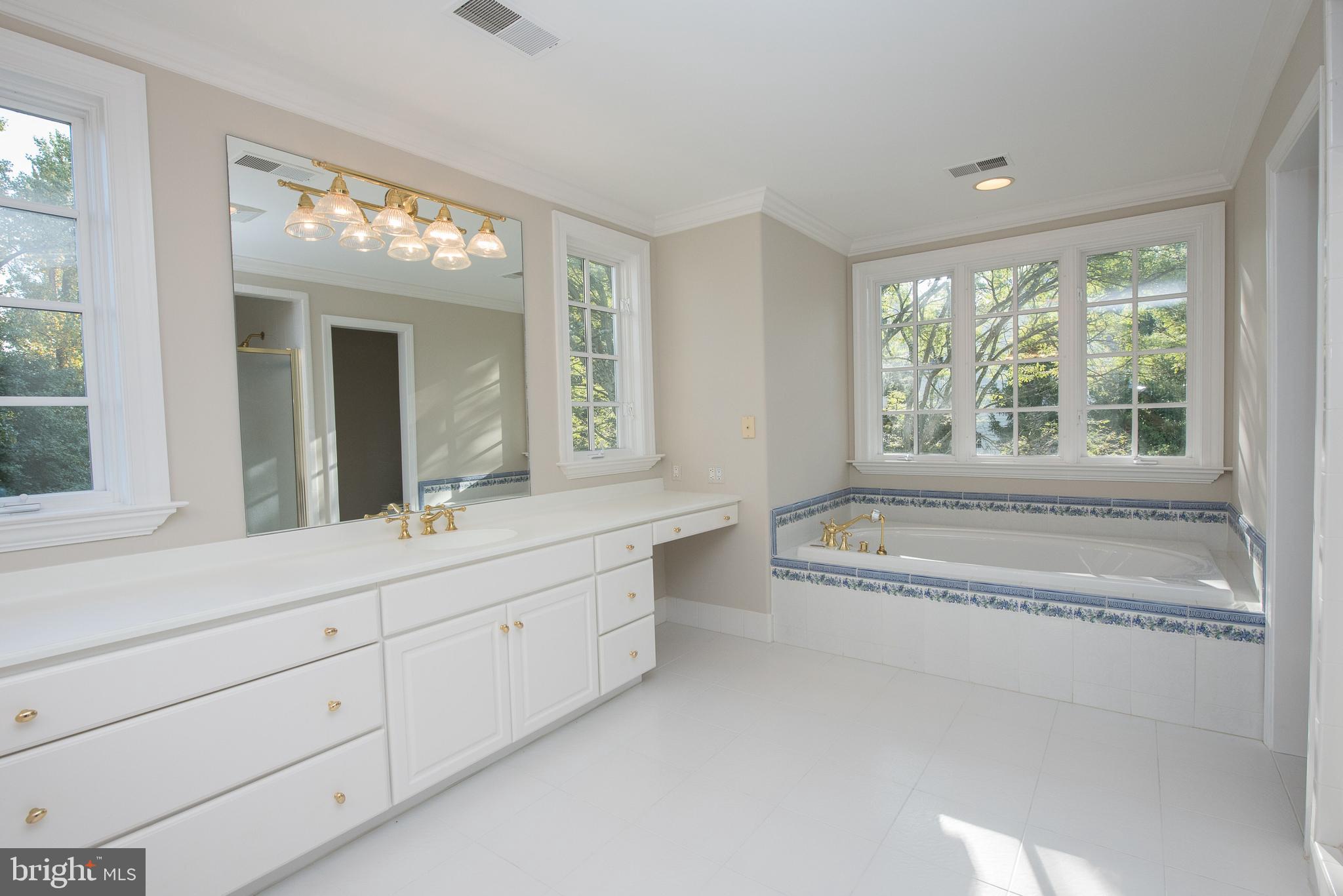 BROOKE FARM - Residential