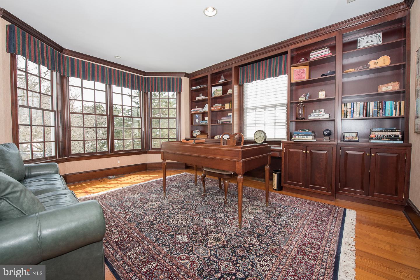 BROOKE FARM - Residential