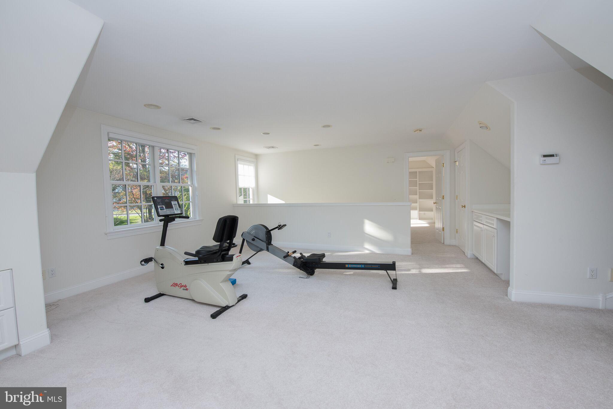 BROOKE FARM - Residential