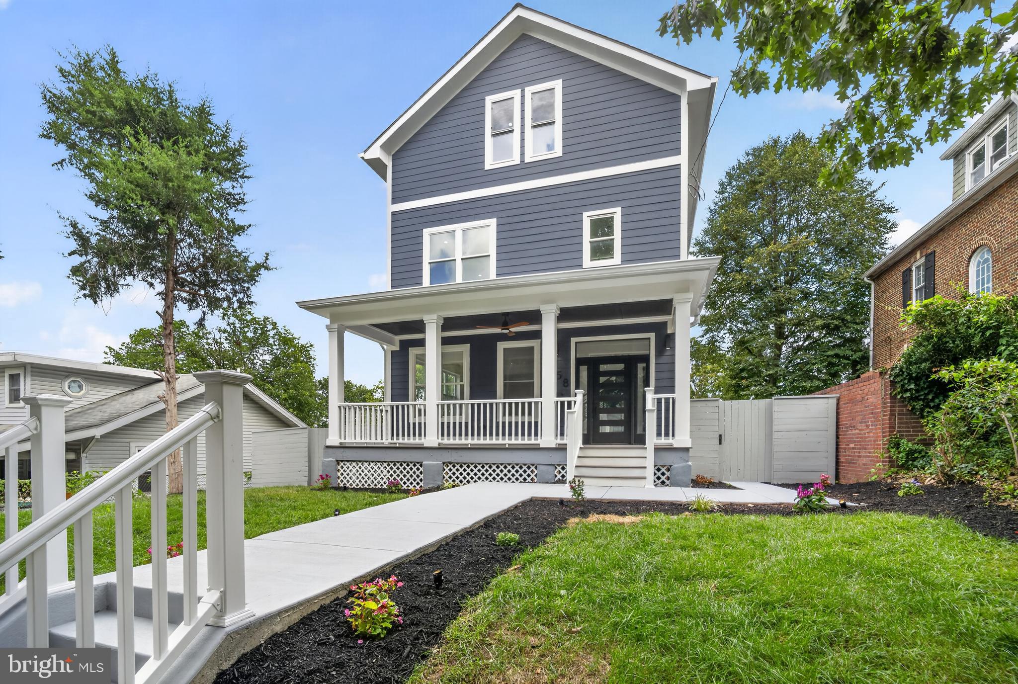 1258 PERRY STREET NE