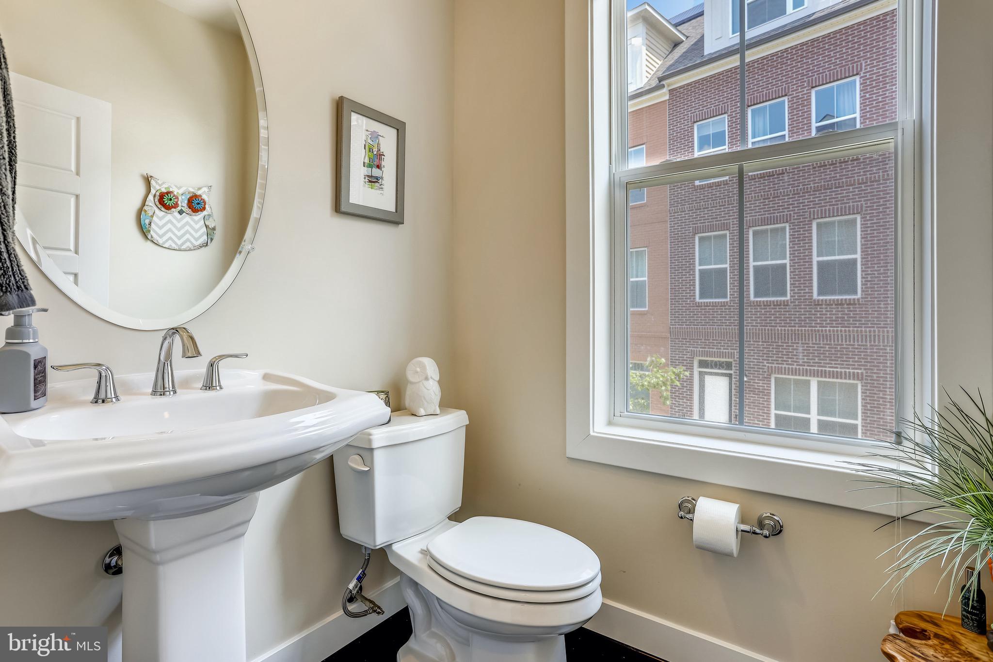 GLENMONT METROCENTRE - Residential