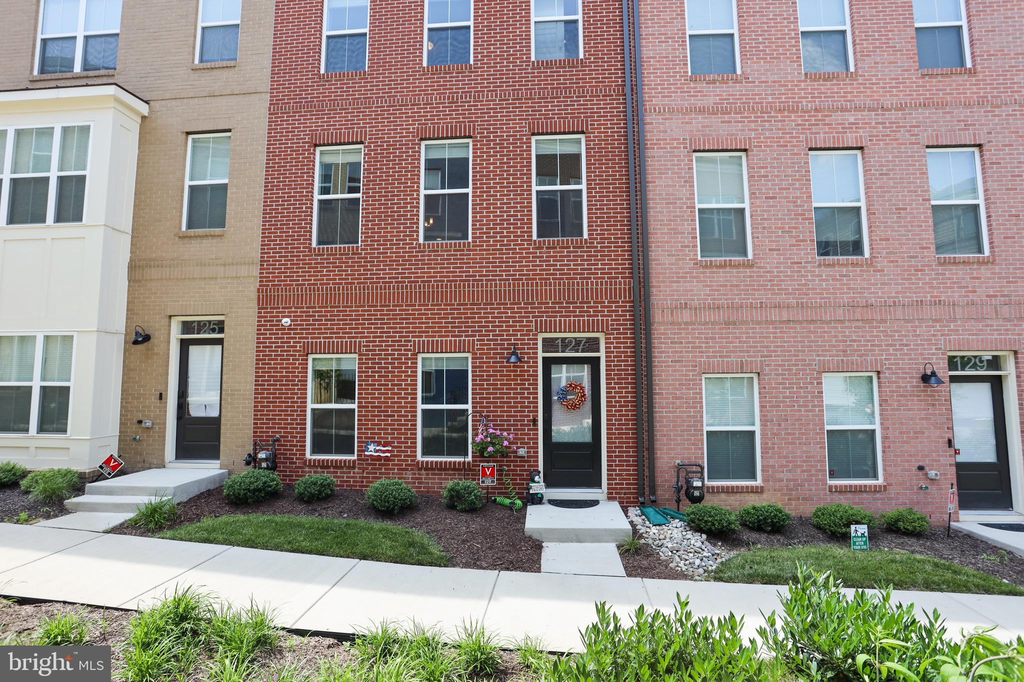 GLENMONT METROCENTRE - Residential