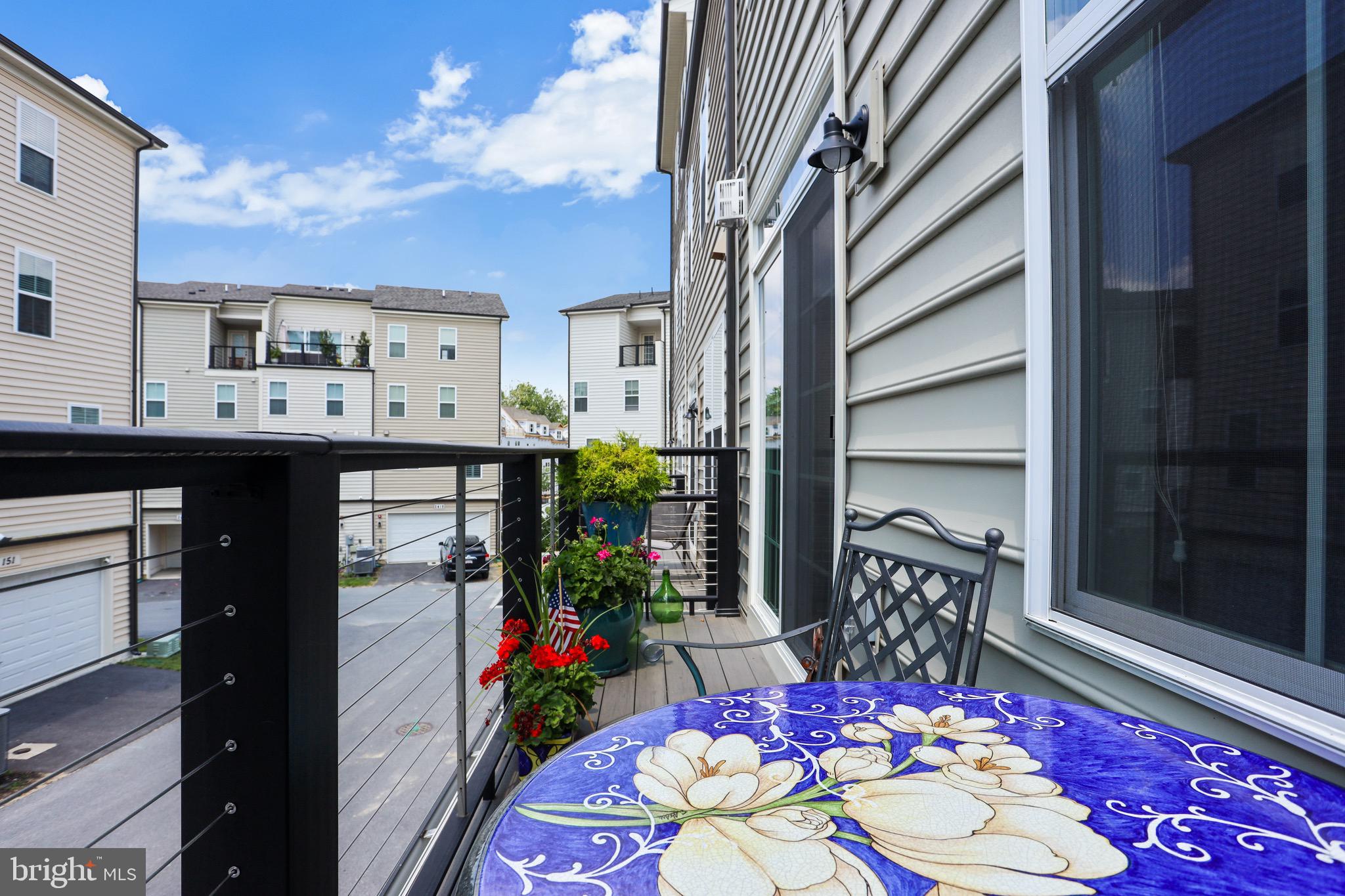 GLENMONT METROCENTRE - Residential