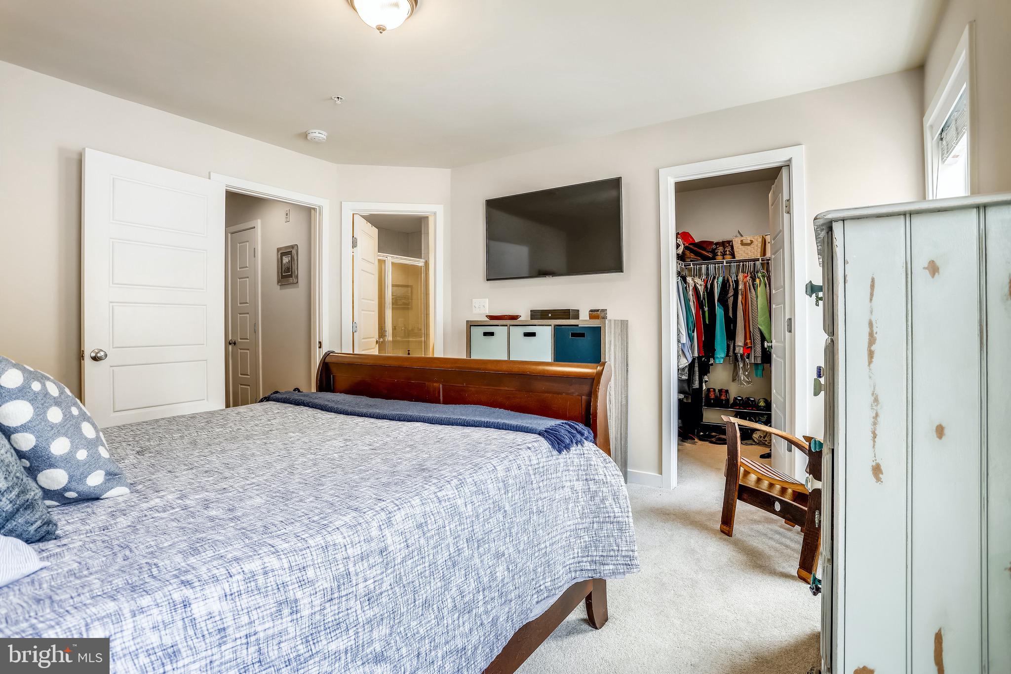 GLENMONT METROCENTRE - Residential