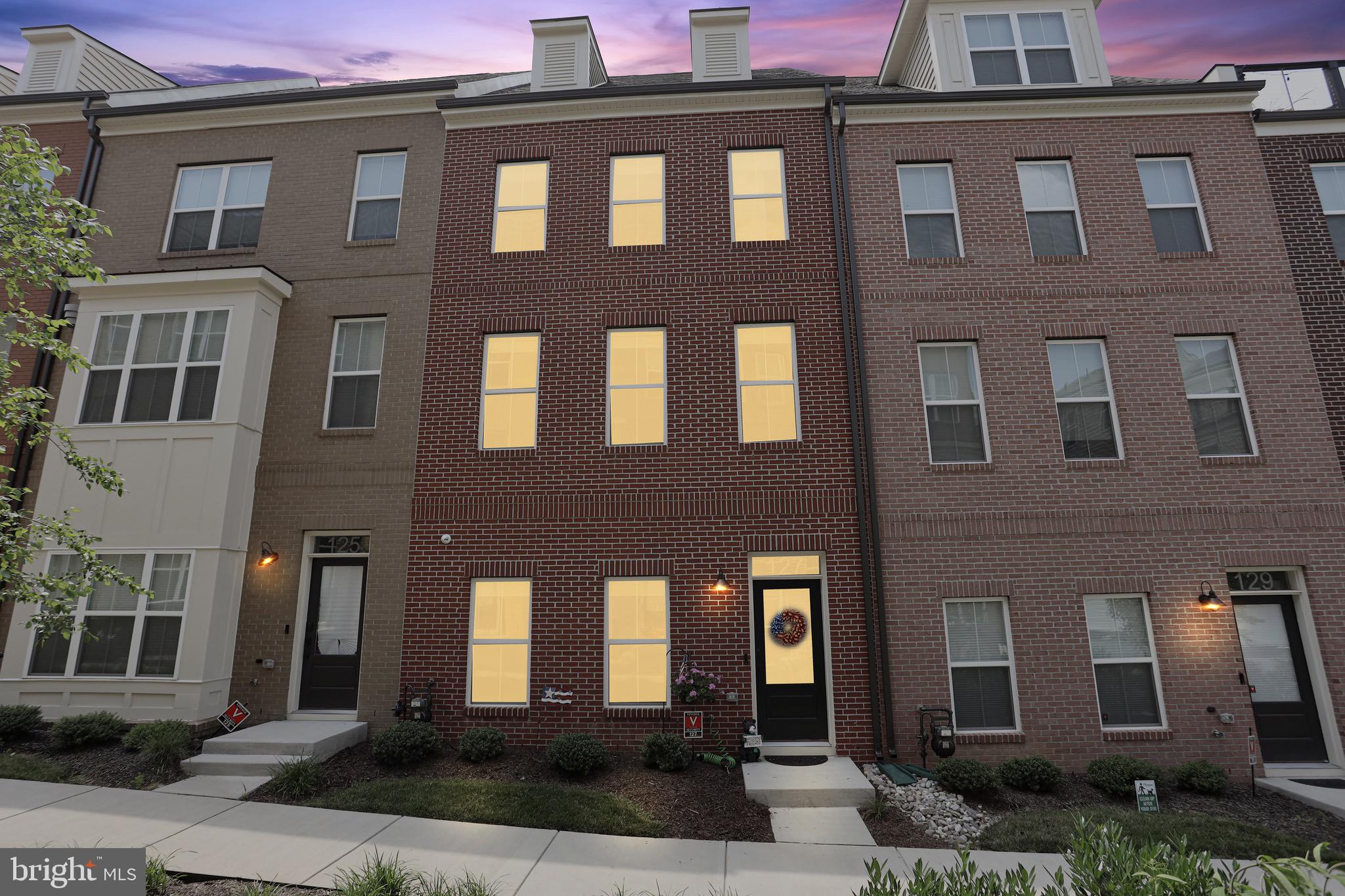 GLENMONT METROCENTRE - Residential