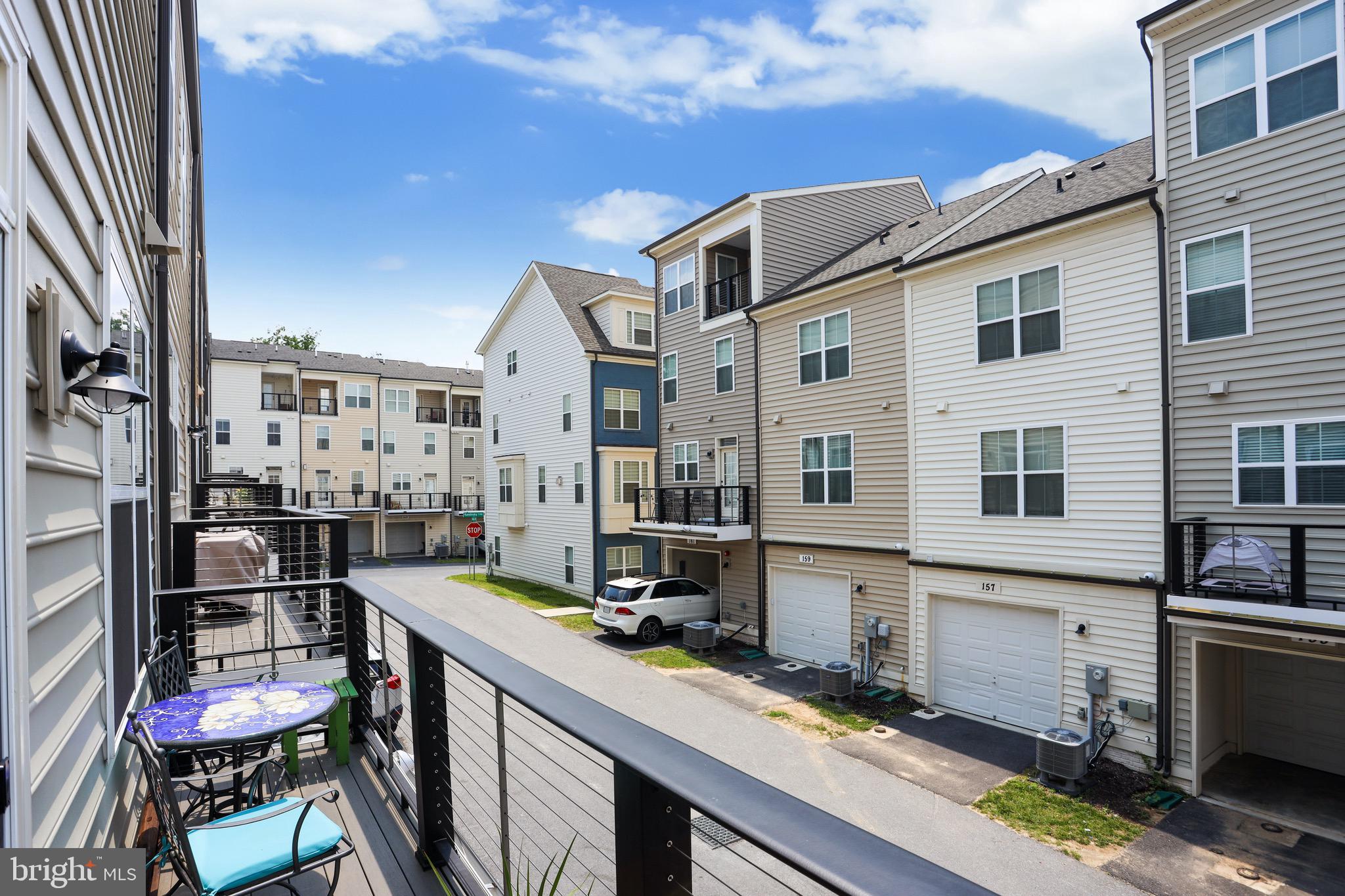 GLENMONT METROCENTRE - Residential