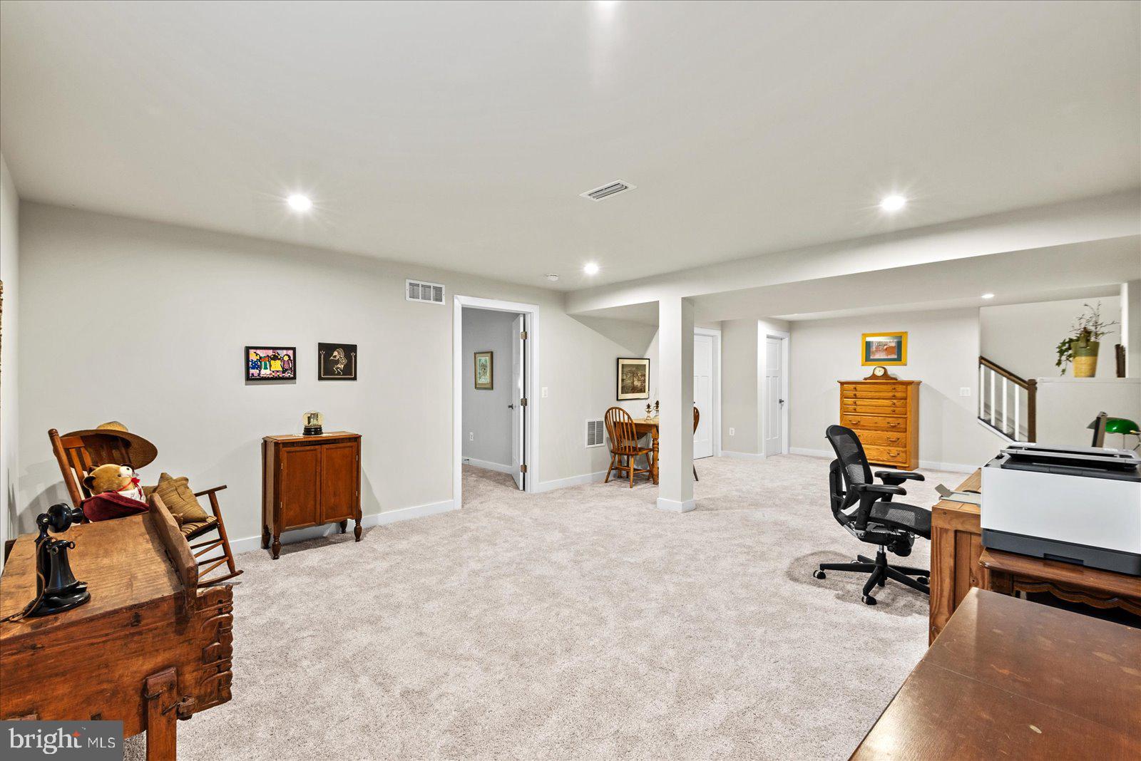 REGENCY AT CHANCELLORSVILLE NORTH - Residential