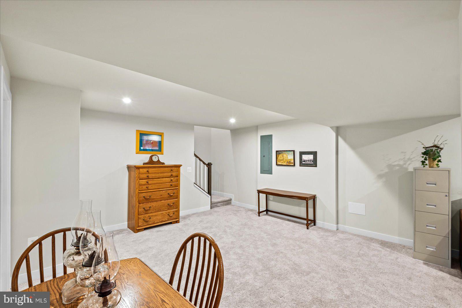 REGENCY AT CHANCELLORSVILLE NORTH - Residential