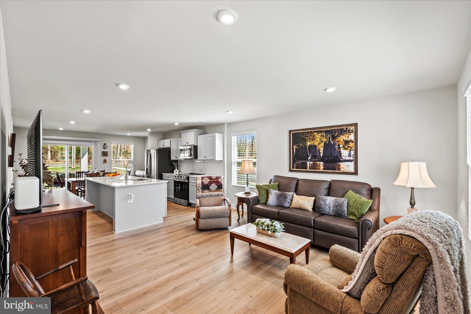 REGENCY AT CHANCELLORSVILLE NORTH - Residential