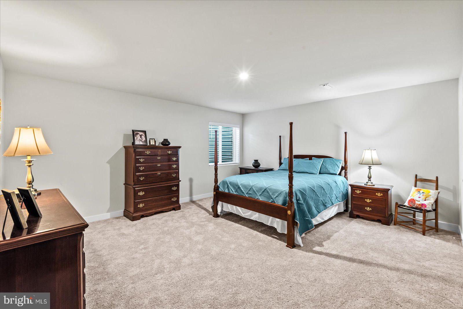 REGENCY AT CHANCELLORSVILLE NORTH - Residential