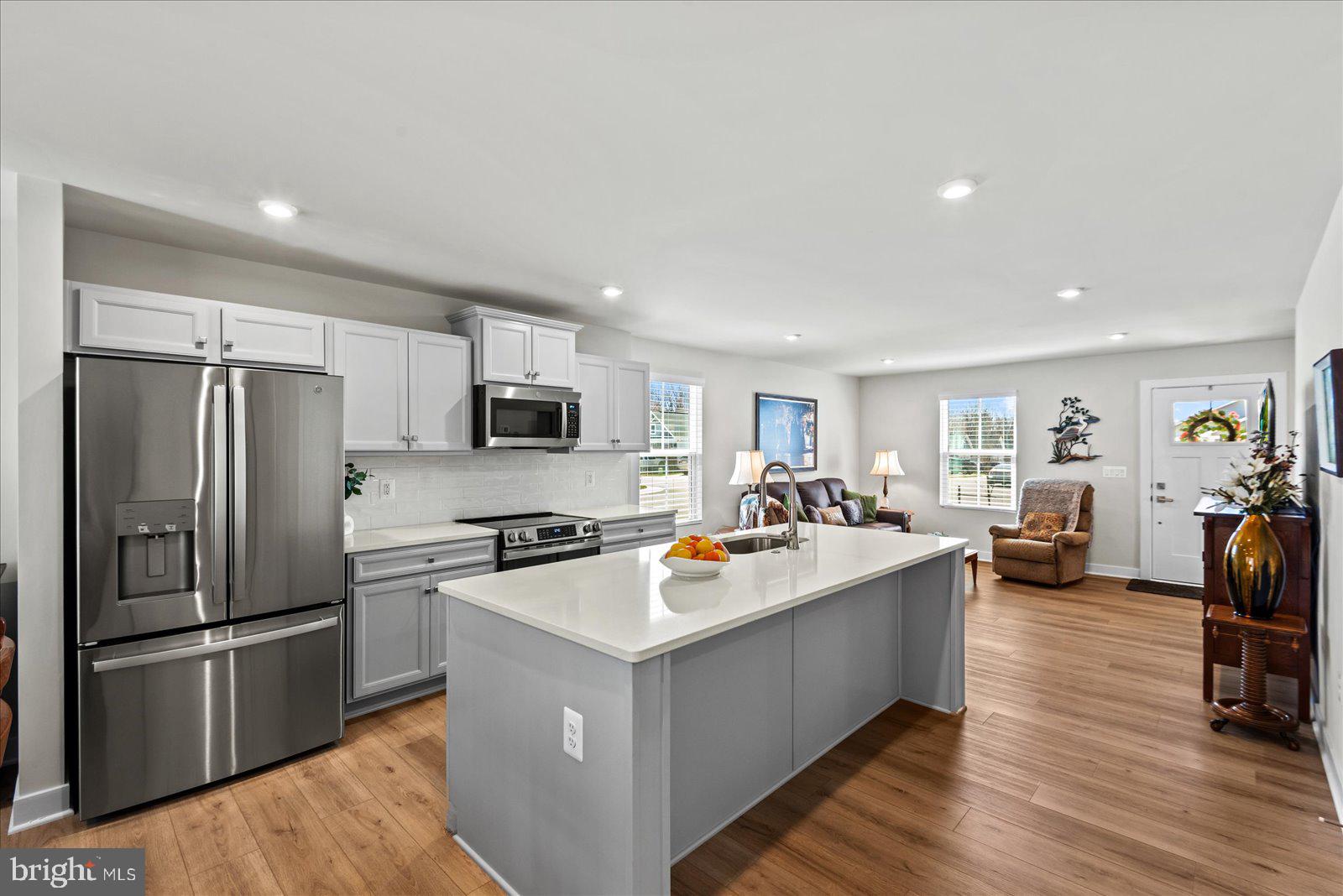 REGENCY AT CHANCELLORSVILLE NORTH - Residential